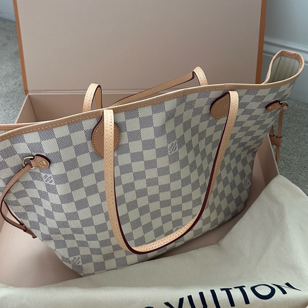Louis Vuitton Neverfull MM rosebeige